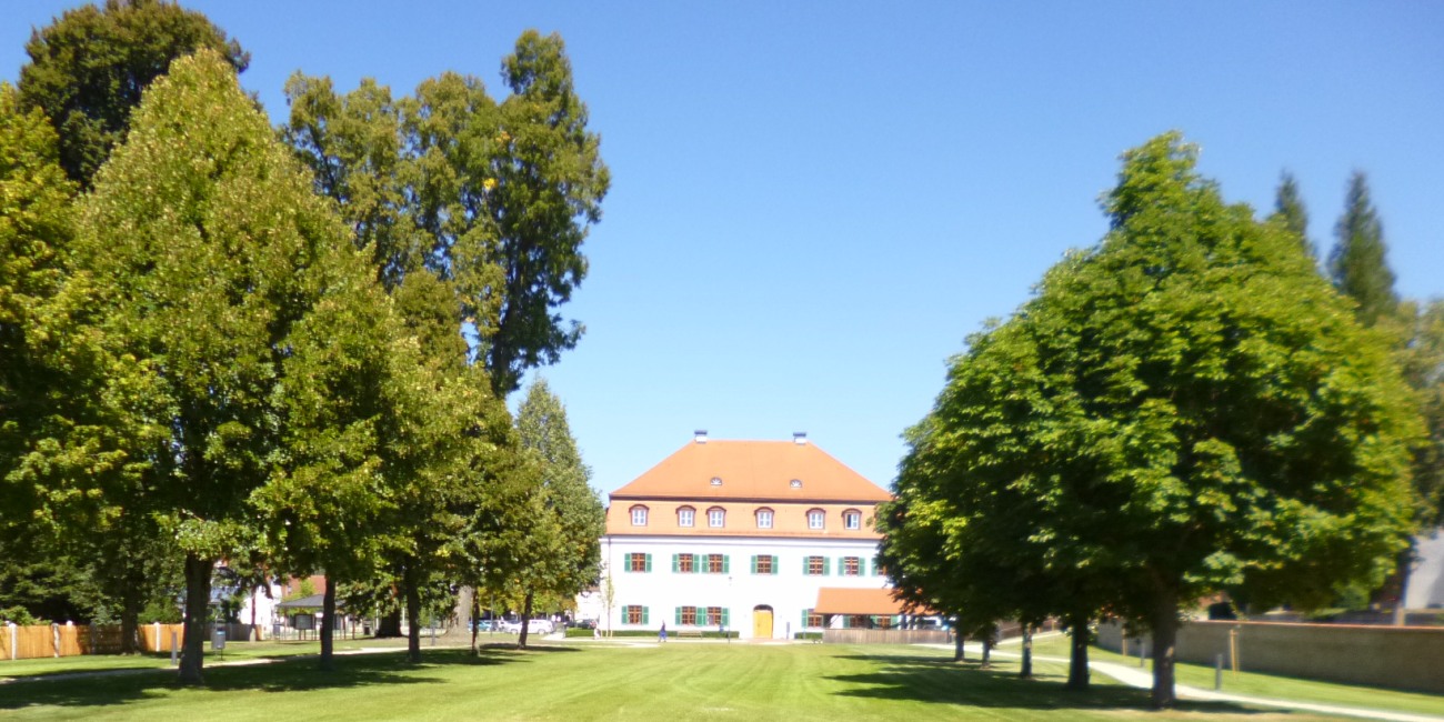 Projekt: Schlossgarten am Rathaus von Mauern
